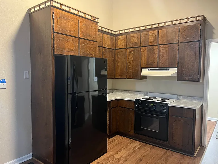 1199 Runnymede Ln — Photo 11