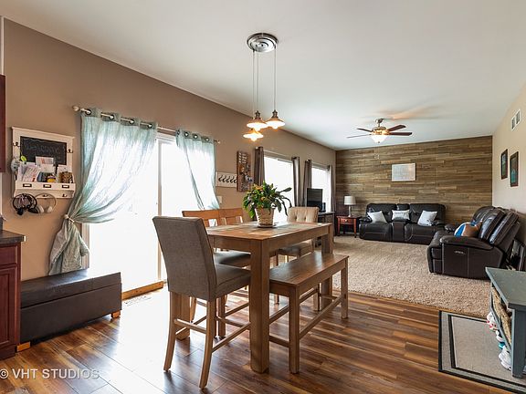 5th image of 410 Arquilla Ct