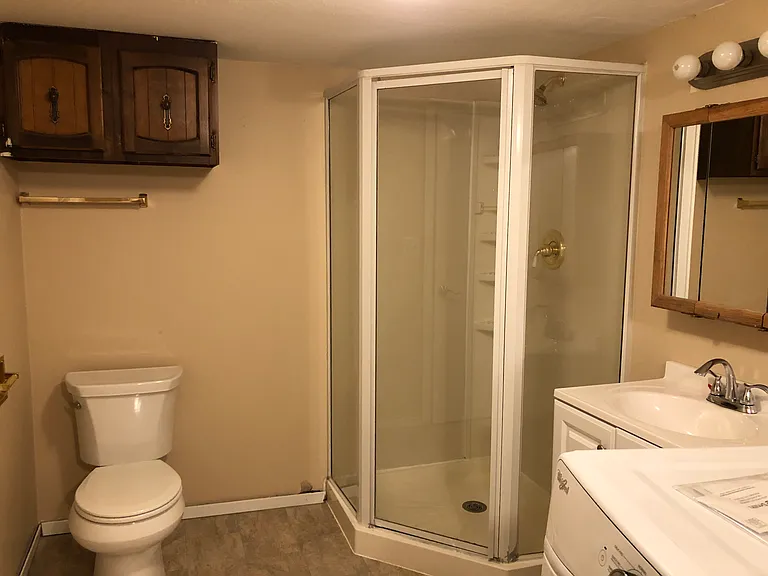 1408 Walnut St — Photo 4