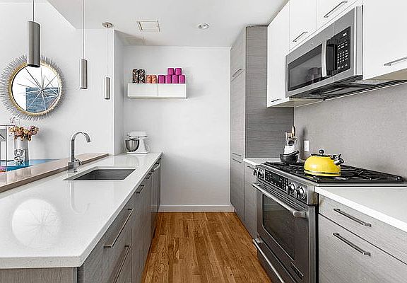 5th image of 333 E 109th St APT 5C