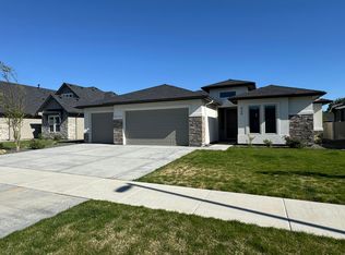 868 W Tall Prairie Dr, Meridian, ID 83642
