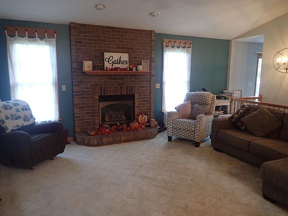4th image of 317 Park West Dr