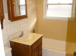 19001 Baker Ave, Country Club Hills, IL