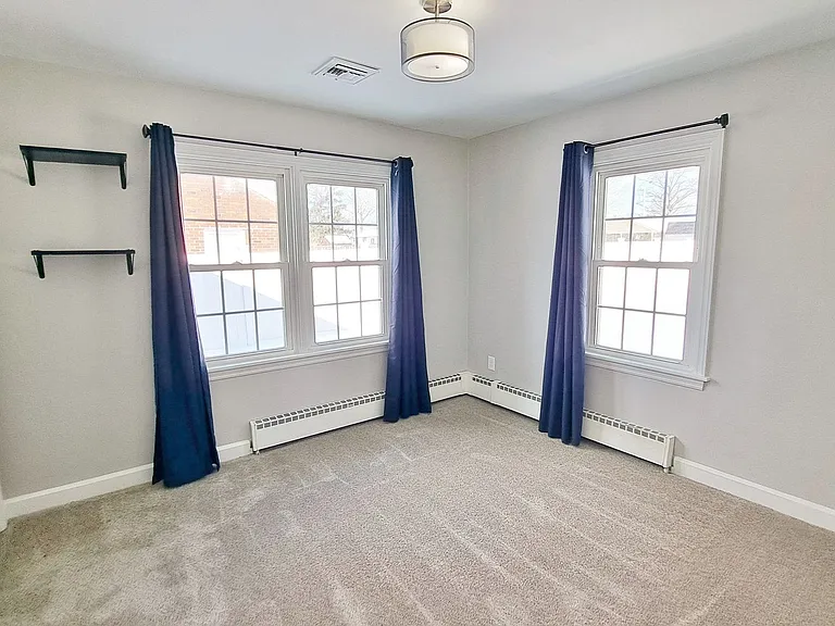1170 Westminster Ave — Photo 20