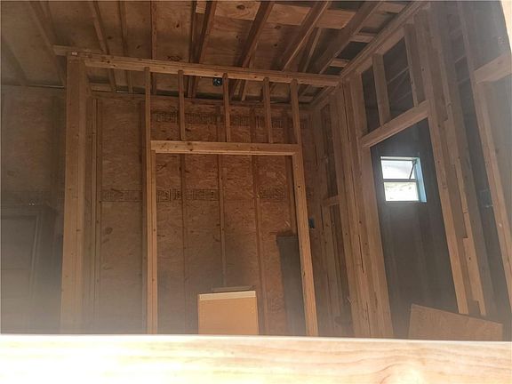 4th image of 1732 Touro St