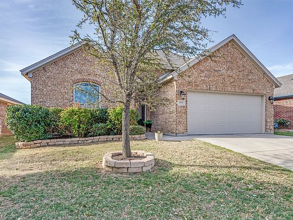 3rd image of 1173 Roping Reins Way