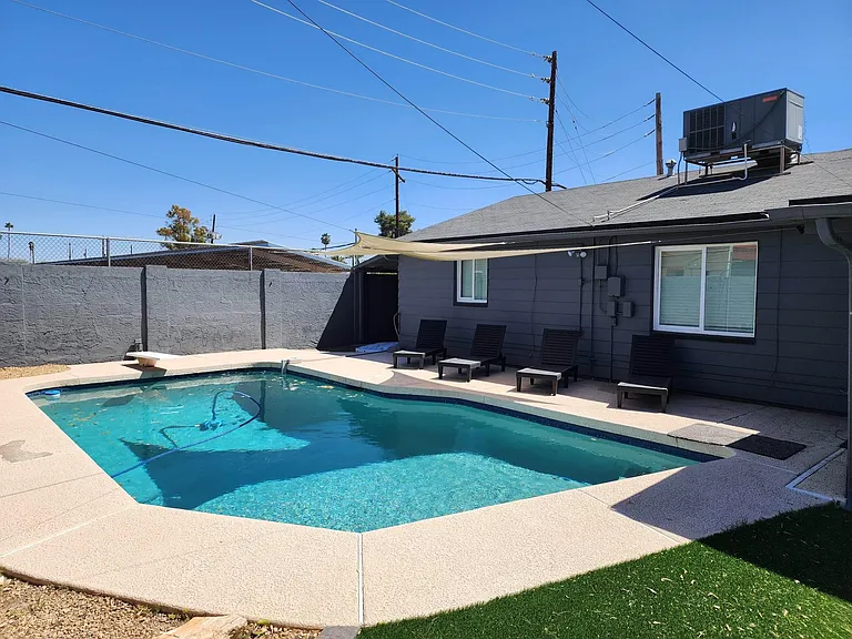 1214 W Highland Ave — Photo 50