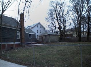 121 Grand View St, Providence, RI 02906