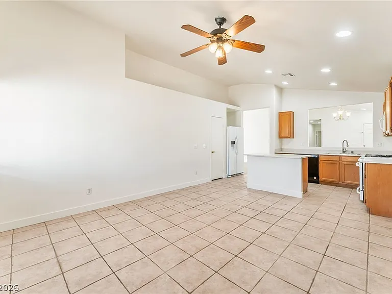 8924 Colorful Pines Ave — Photo 8