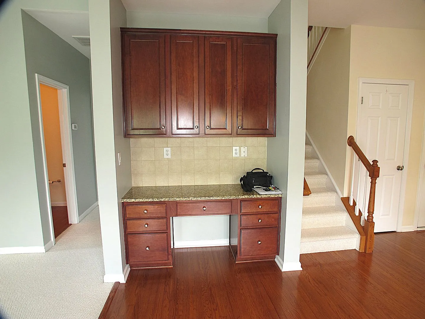 Beautiful home located in the Woodbridge neighborhood! — Photo 4