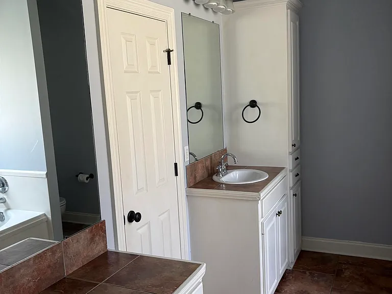 3111 Nicholson Lake Dr — Photo 7
