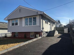 10 Madison St, Warwick, RI 02888