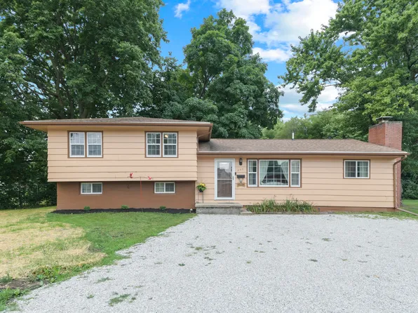 505 Cherry St, Tuscola, IL 61953