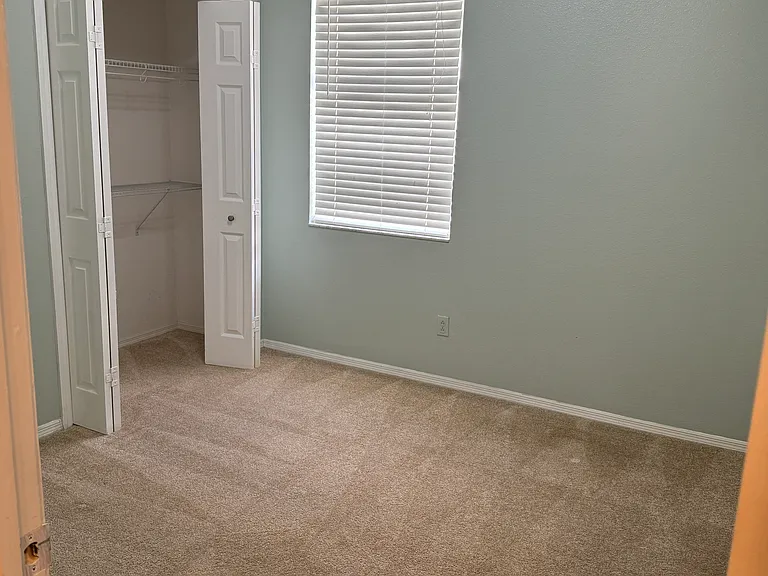 8404 Fenwick Ave — Photo 20