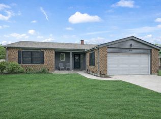 1034 Tamarack Ln, Libertyville, IL 60048