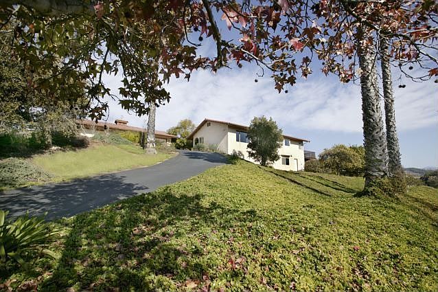 1st image of 4155 Linda Vista Dr
