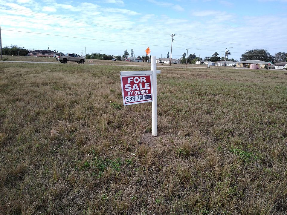 1st image of 906 NE 8th Pl