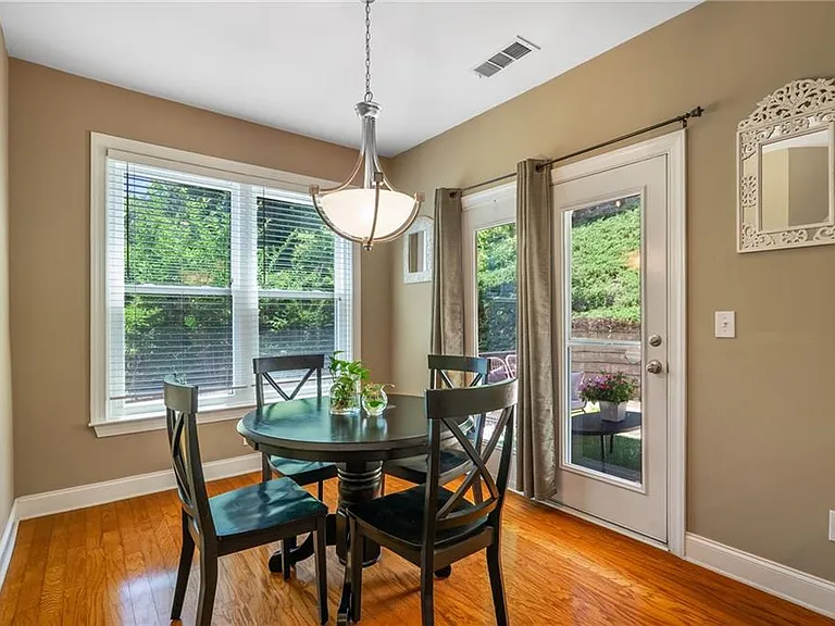 3845 Seaton Dr — Photo 13