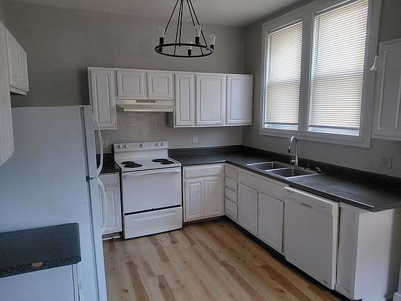 3rd image of 3217 E 5th Ave #3219