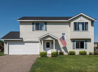 712 S Maple St, Belle Plaine, MN 56011