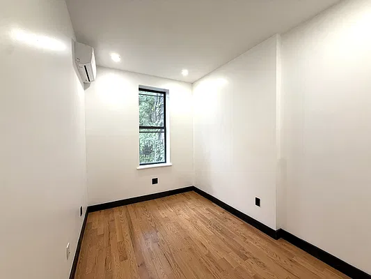 Bedroom, photo 7