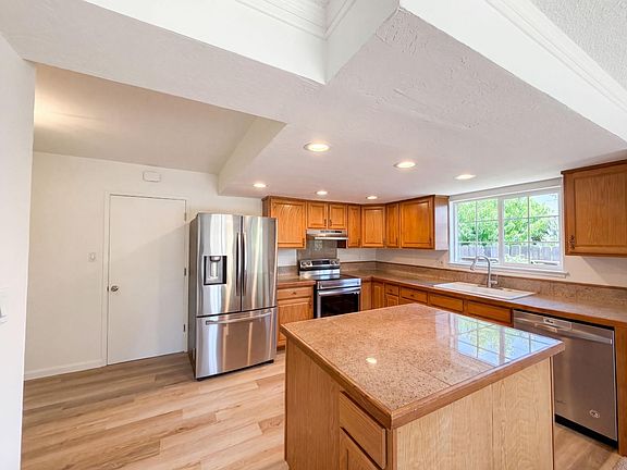 2nd image of 7007 Ursa Pkwy
