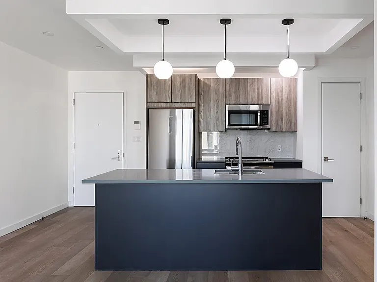 1000 Lorimer St #505 — Photo 3