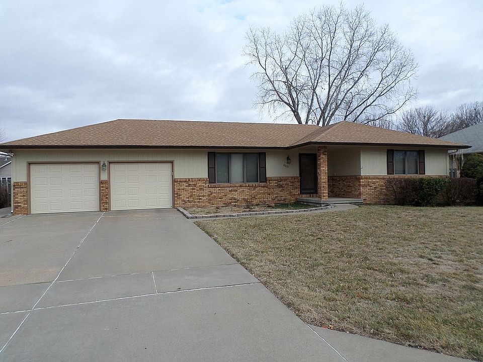 1st image of 2633 Plantation Dr