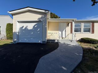 1 Limetree Drive, Manorville, NY 11949