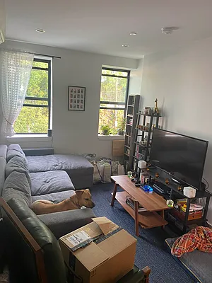 Rented by Delmark Realty LLC | media 10