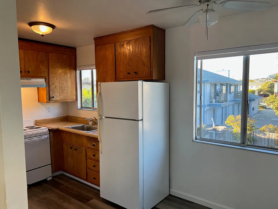 5625-5631 Madison Ave #31