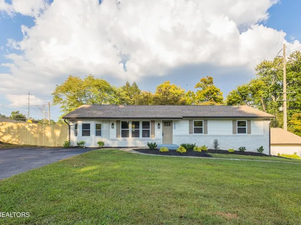 838 Whitehall Rd, Knoxville, TN 37909