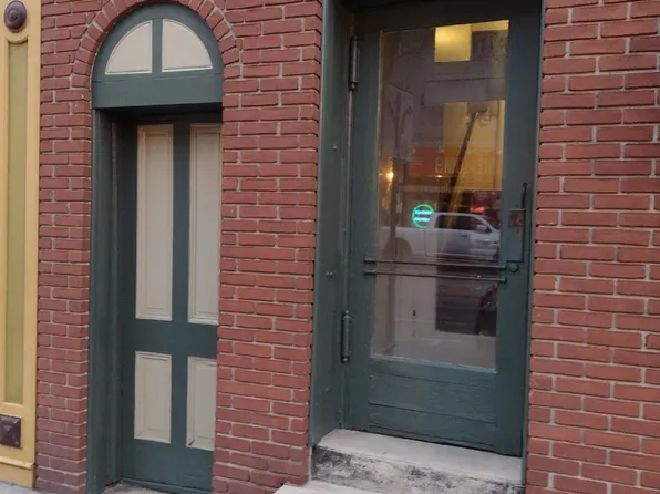 17 N Hanover St, Carlisle, PA