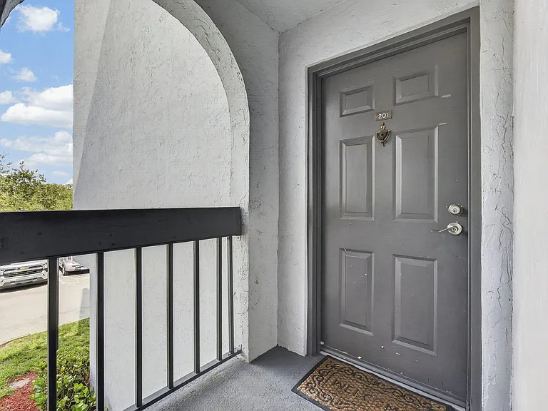 1900 N Congress Ave #201 — Photo 4