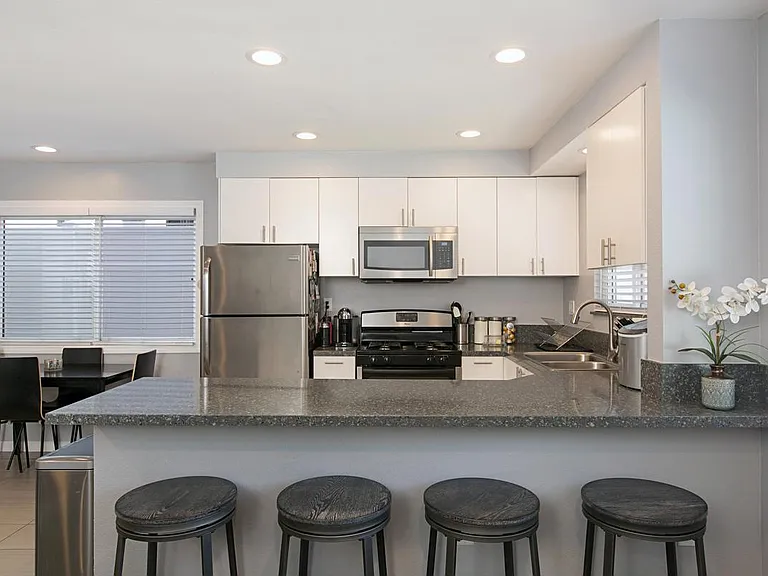 3468 Reynard Way — Photo 2
