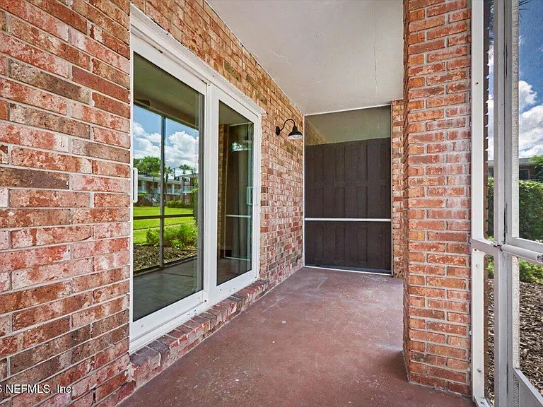22 Comares Ave #6B — Photo 24