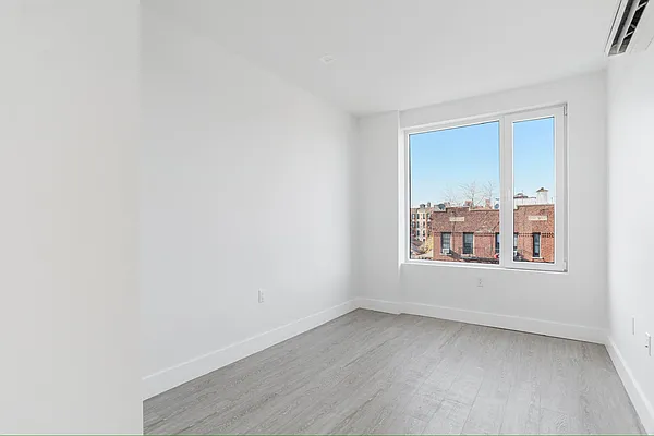 Rented by ERNY LLC | media 10