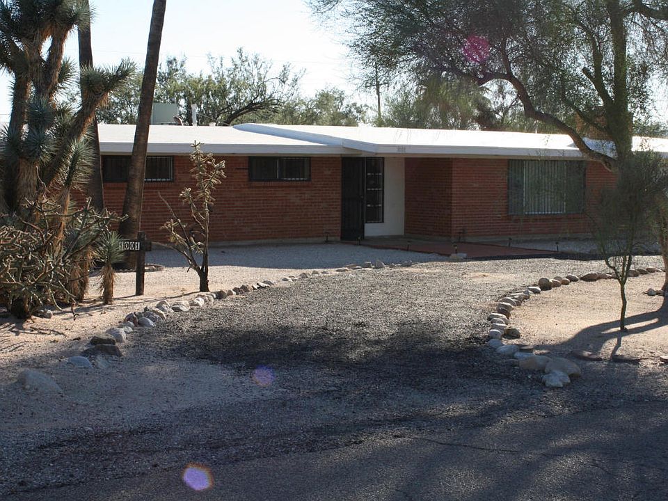 1st image of 1001 W Las Palmas Dr