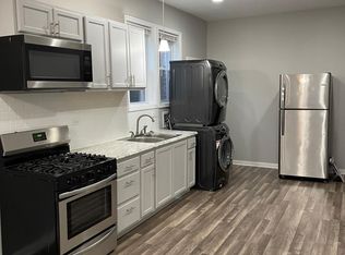 1239 W 32nd St #1F, Chicago, IL 60608