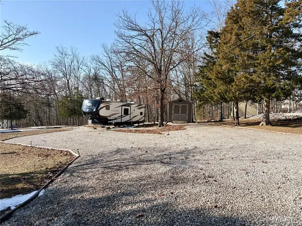 3033 Sugar Maple Ct, Perryville, MO 63775