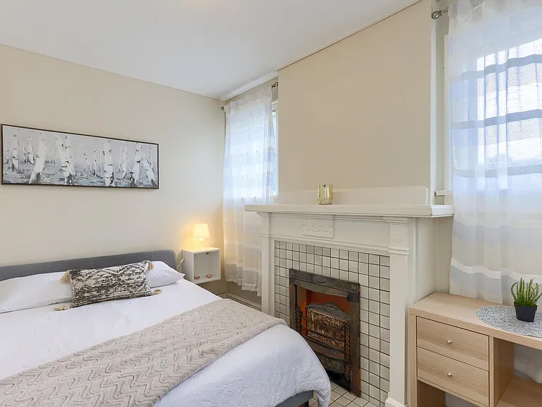 935 Jervis St #6 — Photo 11