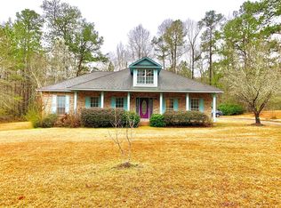 1403 Pine Dr, Monticello, MS 39654