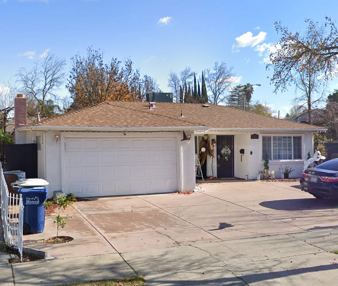 3148 Sacramento Dr photo 1