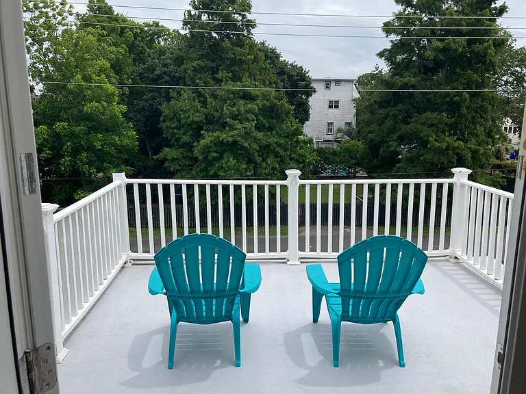 2108 Ion Ave — Photo 16