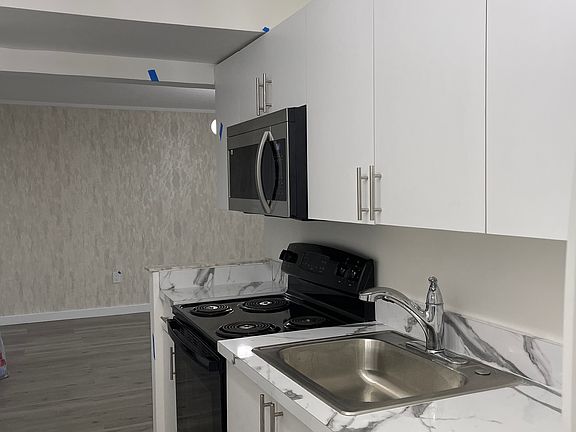 3rd image of 1251 NE 108th St APT 712