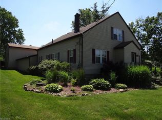 1849 Pickle Rd, Akron, OH 44312