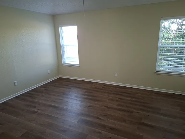 728 Seminole Trl — Photo 7