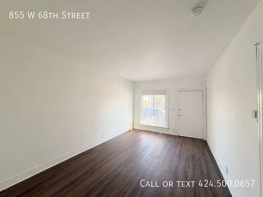 Building Photo - 855 W 68th St