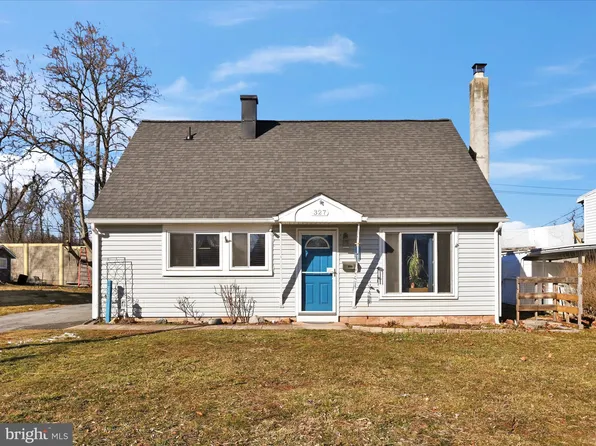 327 Aspen St, Middletown, PA 17057