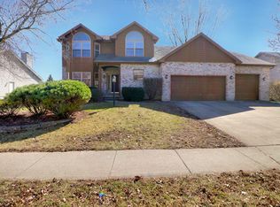 2601 Robeson Park Dr, Champaign, IL 61822